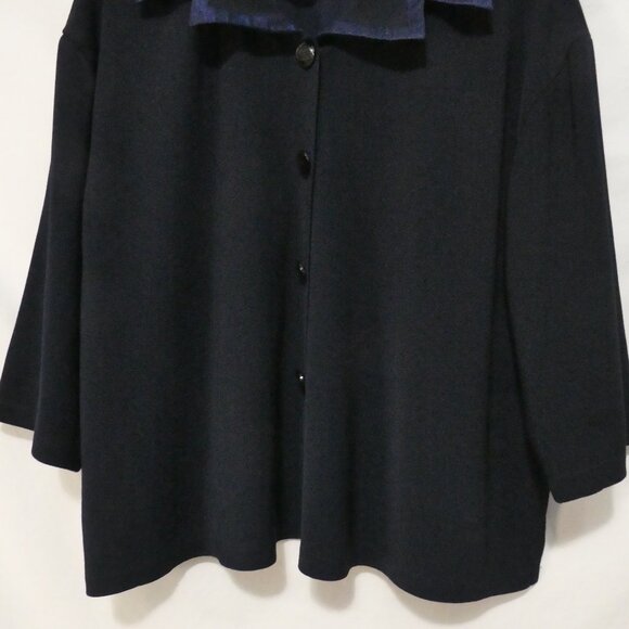 Unbranded | 22 inch pit to pit measured | Black Button-Up Front Textured Blazer - Picture 7 of 14